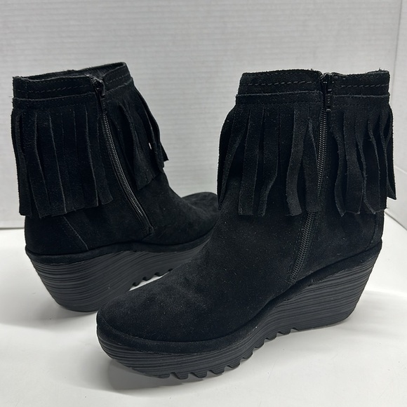 Fly London Yagi Boots Suede Platform Wedge Fringe Booties Ankle Boot Black 41 10 - Picture 4 of 7